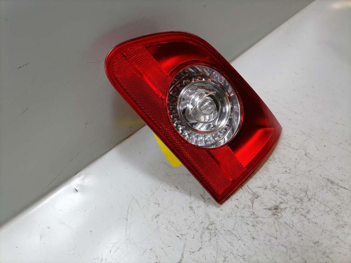 VW Passat 3C original R&uuml;cklicht R&uuml;ckleuchte Schlussleuchte innen rechts Bj.2010